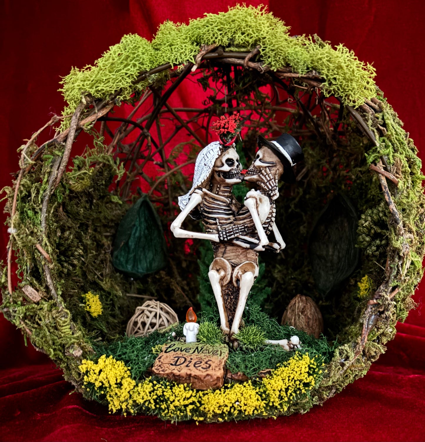 “Garden Love” Skeleton Terrorarium