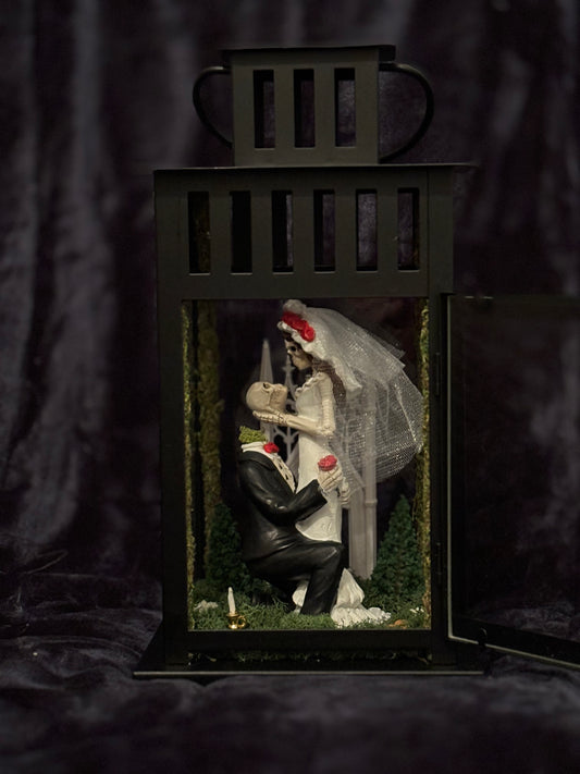 “Love You to Pieces” Skeleton Terrorarium